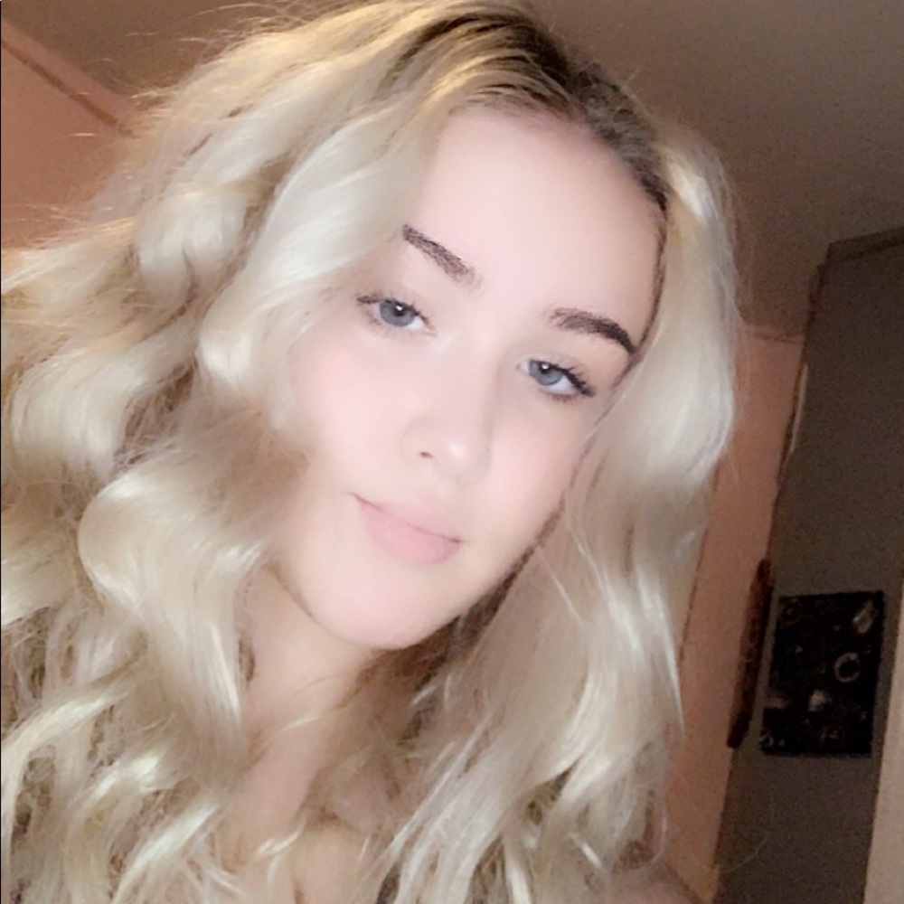 Meet your Posher, Aly